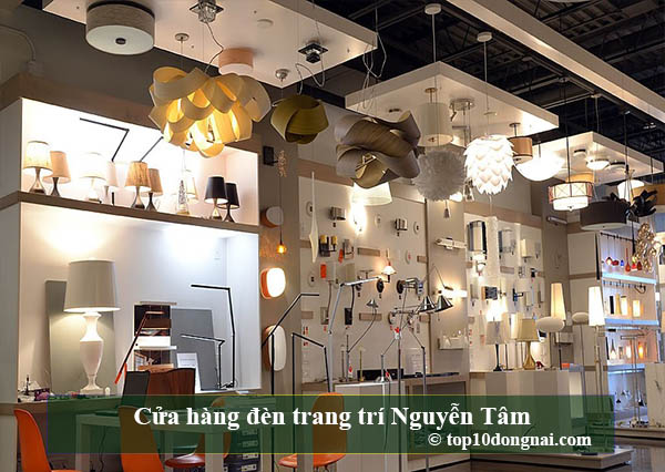 Cửa hàng đèn trang trí Nguyễn Tâm